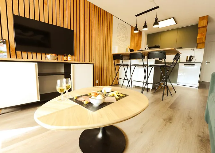 Peak View - 4 Persons *