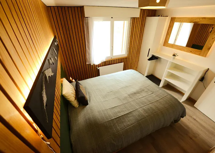 Peak View - 4 Persons