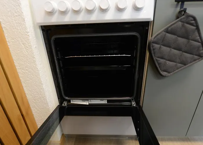 Peak View - 4 Persons